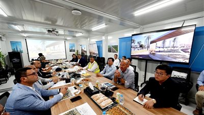  وزير الإسكان يستعلم عن موقف تنفيذ مشروع أبراج الداون تاون بمدينة العلمين الجديدة