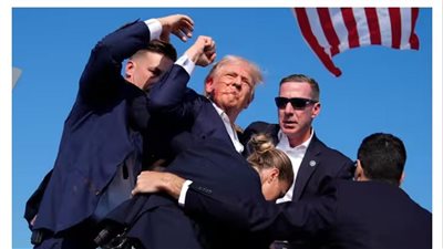 مقتل ناخب وإصابة أخر أثناء إطلاق نار على ترامب فى تجمع بنسلفانيا 