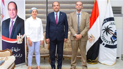 رئيس جامعة العريش يستقبل وفد وزارة الاتصالات ويفتتح البرامج التدريبية