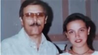 حياتي تحولت إلى مأساة.. ريهام عبد الغفور تفتقد والدها الراحل 