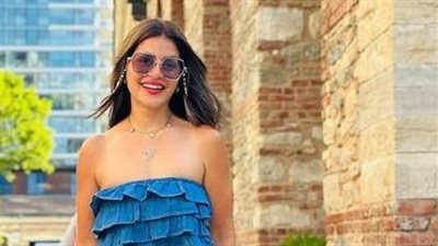 شاهد.. منة فضالي بمايوه صيحة الكب الجرئ