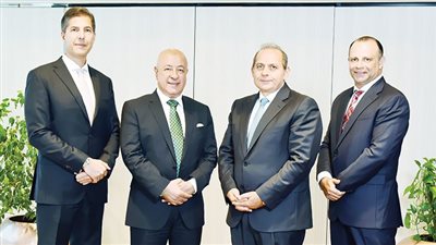 «الأهلى المصري» يدير ويرتب ويسوق 16 صفقة بقيمة 83 مليار جنيه