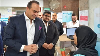 صرف مكافأة شهر لمدير مركز طب أسرة نفيشة  بالإسماعيلية ومكافأة تشجيعية للعاملين