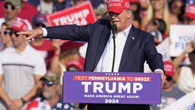 بلدة صغيرة في بنسلفانيا تشهد طفرة في المبيعات بعد محاولة اغتيال ترامب.. ما السبب