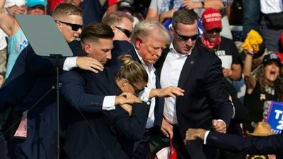 مكتب التحقيقات الفيدرالي يحقق في إطلاق النار على ترامب 