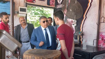 محافظ الدقهلية يتفقد الأسواق بمركزى  السنبلاوين وتمي الأمديد 