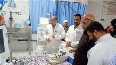 مكافأة ممرضتين فى المرور المفاجئ لوكيل وزارة الصحة على ابشواى والفيوم