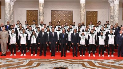 تكريم لاعب نادي جامعة المنصورة لحصوله على ذهبية بطولة الألعاب الأفريقية