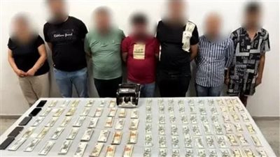 ضبط تشكيل عصابي يزور أوراق رسمية لتعيين السائقين في شركات النقل الذكي