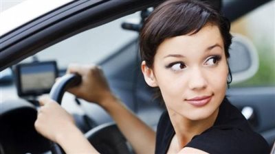 بشهادة الرجال ..سواقة البنات زي الفل