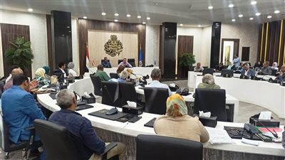 نائب محافظ أسوان يعقد إجتماعاً مع ممثلى الجمعيات الأهلية ومؤسسات المجتمع المدنى