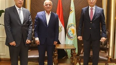 وزير الزراعة يستقبل مدير المركز الإقليمي للإصلاح الزراعي والتنمية الريفية