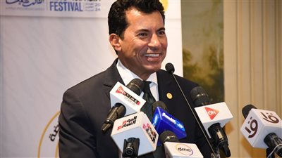 وزير الشباب يشهد وقائع المؤتمر الصحفي الخاص ببطولة motor week