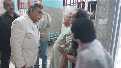  جولة ليلية لمحافظ الدقهلية في مدينة جمصة لمتابعة مستوى النظافة 