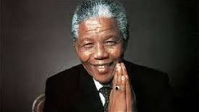 في ذكرى ميلاده.. محطات في حياة الراحل نيلسون مانديلا 
