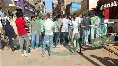 طلاب الثانوية العامة بأسوان يؤدون إمتحانات الأحياء والاستاتيكا والفلسفة