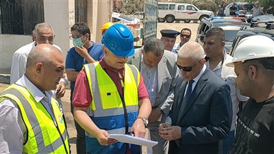 محافظ شمال سيناء يتفقد محطه الصرف الصحي بالعريش