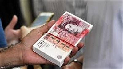 سعر الجنيه الإسترليني مقابل الجنيه بالبنوك اليوم الأربعاء