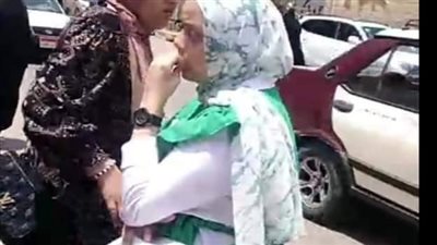  الحزن والدموع يسيطران على الطلاب وأولياء الأمور بالدقهلية بسبب الإستاتيكا 