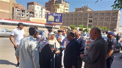 محافظ الدقهلية يتفقد شوارع المنصورة لمتابعة مستوى النظافة ورفع الإشغالات 