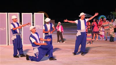 مهرجان العلمين .. رقصات الفن الشعبي السكندري تكشف عن تراث الثغر
