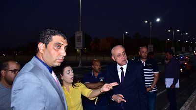 لدعم السياحة.. محافظ الأقصر يوجه بإنارة جبل البر الغربي 4 ساعات على نفقة الديوان