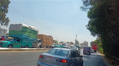 شلل مرورى على طريق المنصورة - اجا بسبب سيارة نقل ثقيل