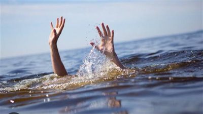 انتشال جثة غريق من مياه النيل في الصف