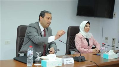 محافظ دمياط ل