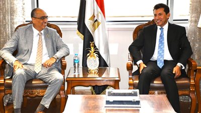 وزير الشباب يبحث مستجدات فعاليات الأقصر عاصمة الثقافة الرياضية العربية والمنتدى العربي الأوروبي