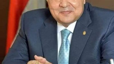 محافظ البحر الأحمر يتفقد أعمال الرصف والتطوير بمنطقة مجاويش في الغردقة