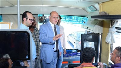 رئيس جامعة سوهاج يتابع حركة انتقال الجهاز الإداري من المقر الجديد 