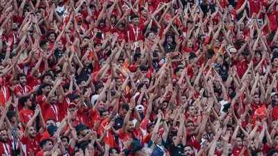 الأهلي يتحمل قيمة الحضور الجماهيري في مباراة بيراميدز .. ويُخفض تذكرة مواجهاته المقبلة