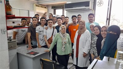 بحوث أمراض النباتات ينقل خبراته  لـ 145 طالبًا من كليات الزراعة والعلوم 