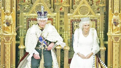 الملك تشارلز الثالث يلقى برنامج حكومة العمال على البرلمان البريطانى بعد غياب 14 عاما