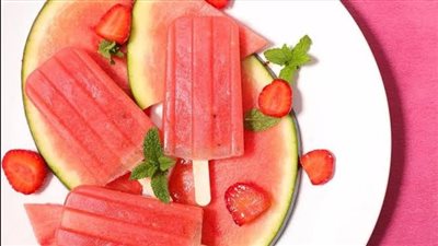 آيس كريم البطيخ.. طريقة سهلة لتحضير حلوى منعشة في المنزل