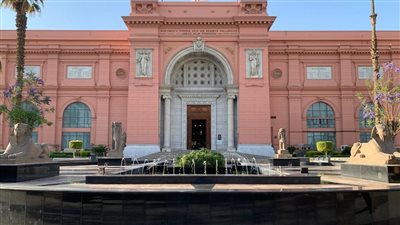 وزارة السياحة والآثار: المتحف المصري بالتحرير في حالة جيدة ويستقبل زائريه