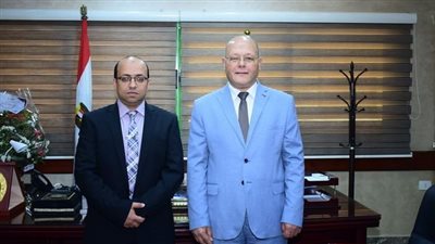 رئيسا جامعة ومدينة سوهاج يناقشان موقف مشروع مستشفى شفاء الأطفال 