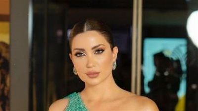  نسرين طافش تواكب أحدث صيحات الكاش مايوه (صور)