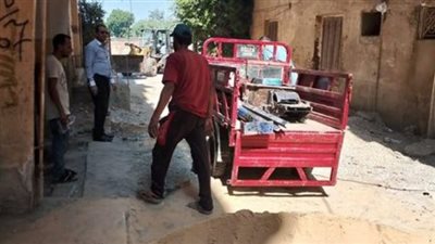 إيقاف أعمال تشوين مواد بناء فى أحد العقارات المخالفة بطوخ