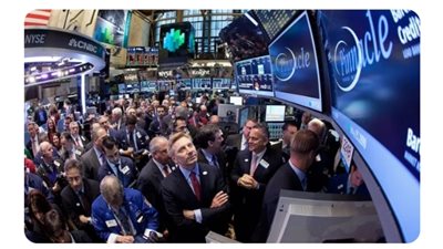 تراجع الأسهم الأمريكية نتيجة الخلل التقني العالمي 