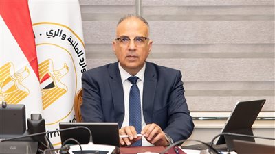وزير الري: الاستفادة من التصوير الجوي فى رصد التعديات على المجارى المائية