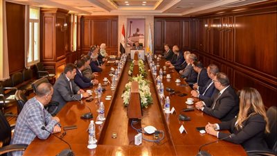 محافظ الإسكندرية يعقد اجتماع هام مع الغرفة التجارية 