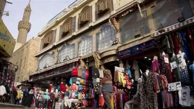 الأسواق العشوائية تغزو شوارع الإسكندرية| صور