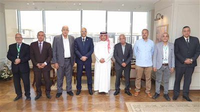 وزير العمل يشهد اجتماعًا لتطوير الجامعة العمالية 