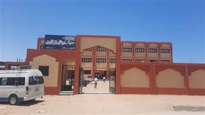 البحرالأحمر الأزهرية تتسلم معهد المستعمرة الابتدائي بالقصير