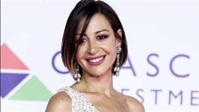 مهرجان الإسكندرية السينمائي يعلن تكريم النجمة منه شلبي بدورته الـ40