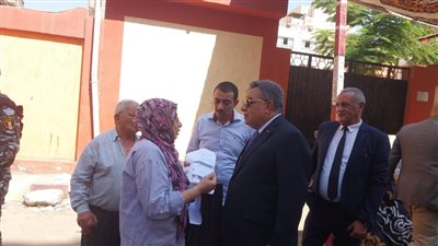 محافظ الدقهلية يتفقد المخابز البلدية ومستشفي المطرية 