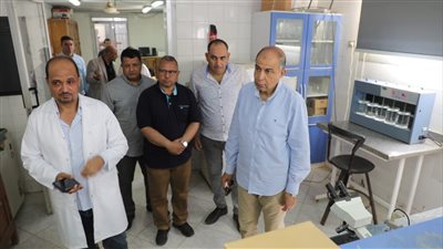 محافظ المنيا يتفقد أعمال توسعات محطتي مياه بنى مزار ومغاغة