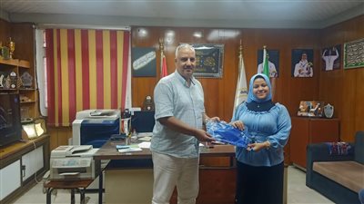 وكيل شباب ورياضة القليوبية يكرم الفائزين في مسابقة الصوت الذهبى